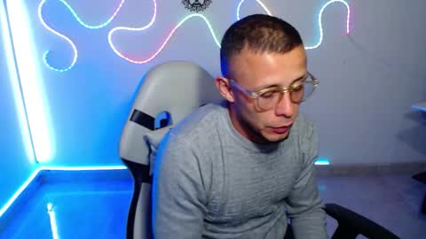 Snapshot of sebastian_025 chatting on 11.13.25 Sebastian online show from 11.13.25