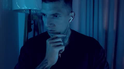 Snapshot of sebastian_muss chatting on 09.21.25 Sebastian online show from 09.21.25