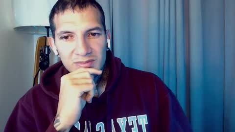 Snapshot of sebastian_muss chatting on 11.02.25 Sebastian online show from 11.02.25