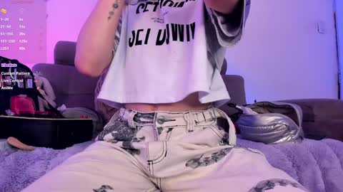     .  INDEPENDENT MODEL online show from 03.08.26