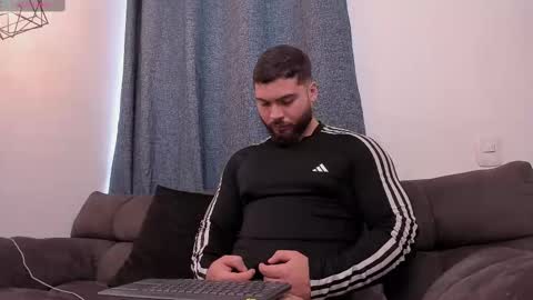 Snapshot of sebastianvilla__ chatting on 09.30.25 Instagram jeanpaulfit online show from 09.30.25