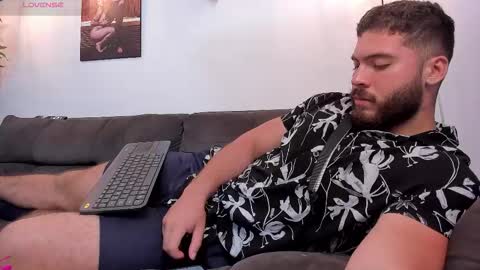 Snapshot of sebastianvilla__ chatting on 10.26.25 Instagram jeanpaulfit online show from 10.26.25