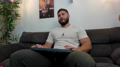 Snapshot of sebastianvilla__ chatting on 10.30.25 Instagram jeanpaulfit online show from 10.30.25