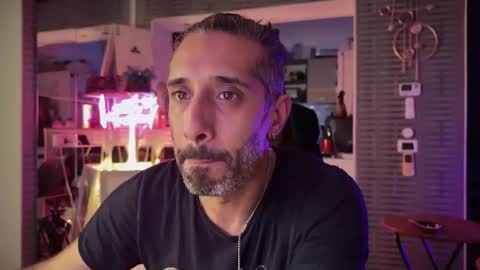 Secret Lovers online show from 01.18.26