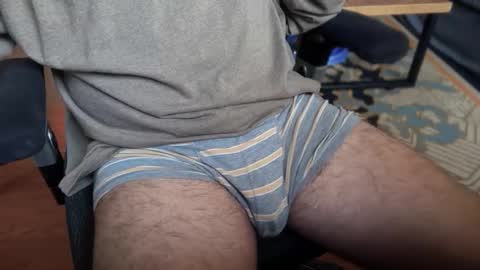 Snapshot of secret_neighbor_ chatting on 11.08.25 secret_neighbor_ online show from 11.08.25