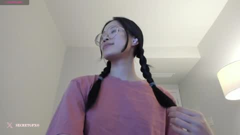 Snapshot of secretgirlfriendxo chatting on 12.15.24 Angela online show from 12.15.24