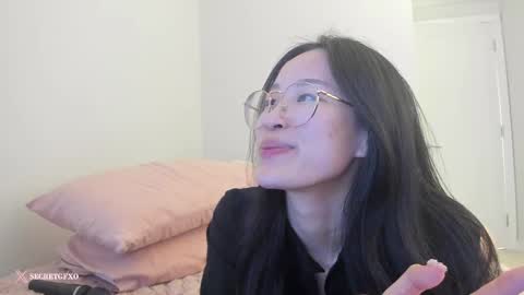 Snapshot of secretgirlfriendxo chatting on 03.01.25 Angela online show from 03.01.25