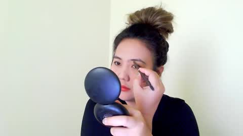 Snapshot of secretlover010101 chatting on 01.03.25 MILAN online show from 01.03.25