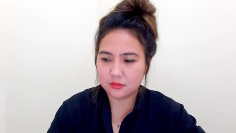 Snapshot of secretlover010101 chatting on 01.05.25 MILAN online show from 01.05.25