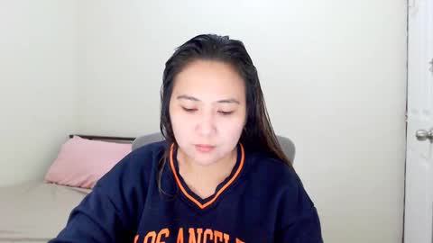 Snapshot of secretlover010101 chatting on 02.25.25 MILAN online show from 02.25.25