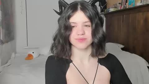 Anna online show from 02.14.25
