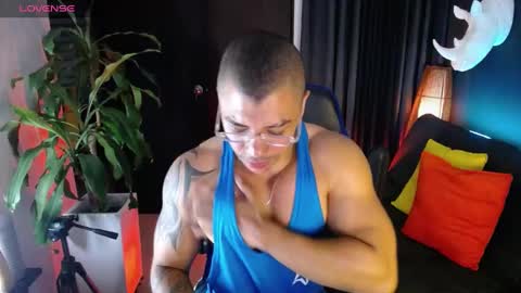 Snapshot of seddy_ chatting on 02.04.25 sed online show from 02.04.25