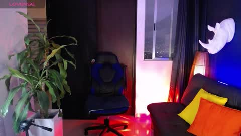 Snapshot of seddy_ chatting on 02.04.25 sed online show from 02.04.25