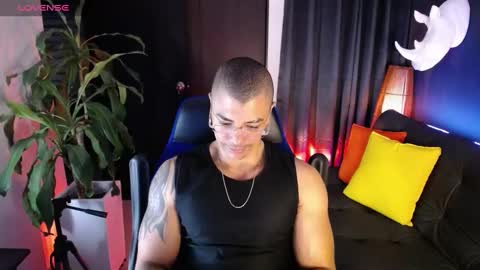 Snapshot of seddy_ chatting on 02.11.25 sed online show from 02.11.25