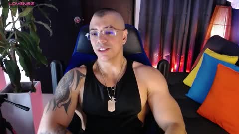 Snapshot of seddy_ chatting on 02.21.25 sed online show from 02.21.25