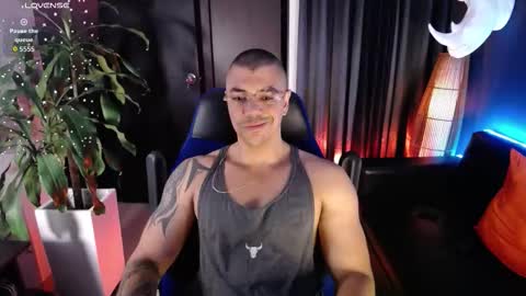 Snapshot of seddy_ chatting on 09.30.25 sed online show from 09.30.25