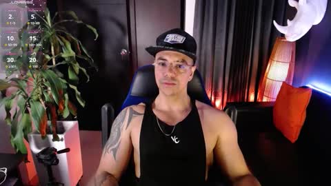 Snapshot of seddy_ chatting on 10.24.25 sed online show from 10.24.25