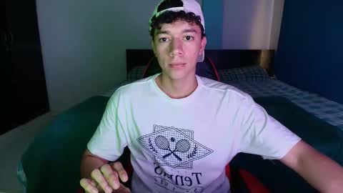 Snapshot of seder_4 chatting on 02.08.26 Sebas online show from 02.08.26