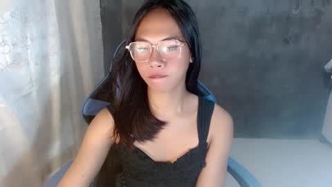 Snapshot of seducive_thea chatting on 03.02.26 seducive_thea online show from 03.02.26