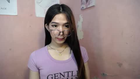 Snapshot of seductive_abia chatting on 02.17.25 JUST CALL ME ABIA online show from 02.17.25