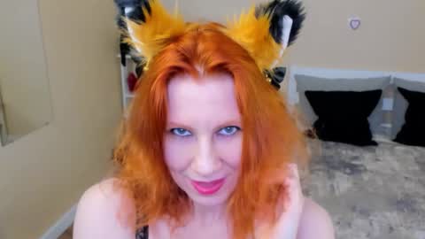 seductive_foxy_ online show from 02.12.26