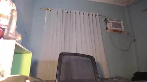 Snapshot of seductive_lucy69 chatting on 03.10.25 YOURLOVEAPRIL online show from 03.10.25