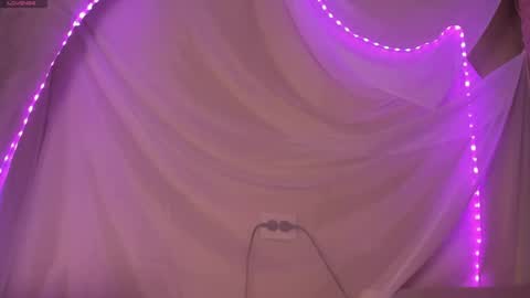 seductive_she_wolf online show from 05.23.26