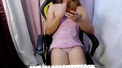 seductive_zyra online show from 05.19.26