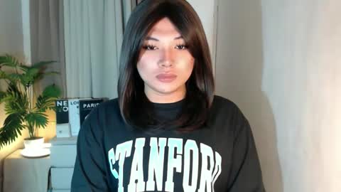 Snapshot of seductivedeluxe69 chatting on 02.23.26 Deluxe online show from 02.23.26