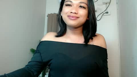 Snapshot of seductivedeluxe69 chatting on 07.07.26 Deluxe online show from 07.07.26