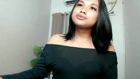 Snapshot of seductivedeluxe69 chatting on 07.15.26 Deluxe online show from 07.15.26