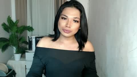 Snapshot of seductivedeluxe69 chatting on 07.28.26 Deluxe online show from 07.28.26