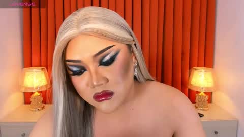 Snapshot of seductivelolalola chatting on 02.27.25 Natalie Mefford online show from 02.27.25