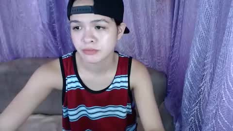 Snapshot of seductivepinoy_xx chatting on 10.01.25 seductivepinoy_xx online show from 10.01.25