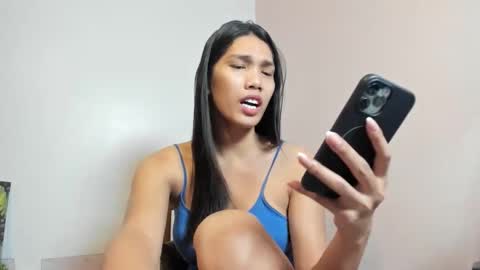 Snapshot of seductress_ph chatting on 02.22.26 sara online show from 02.22.26