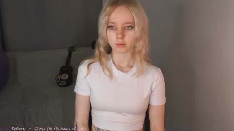 See Its honey bunny  im Lana online show from 06.26.26