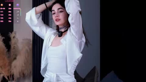 Snapshot of seeeyoubaby chatting on 11.14.25 Slavia online show from 11.14.25