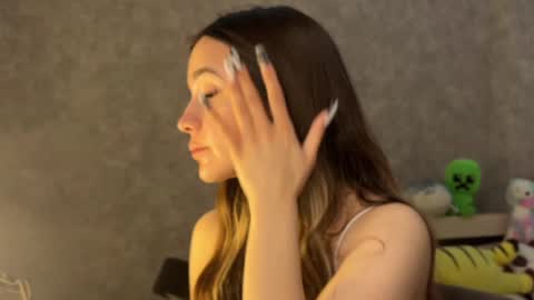 Snapshot of seeeyoubaby chatting on 04.06.26 Slavia online show from 04.06.26