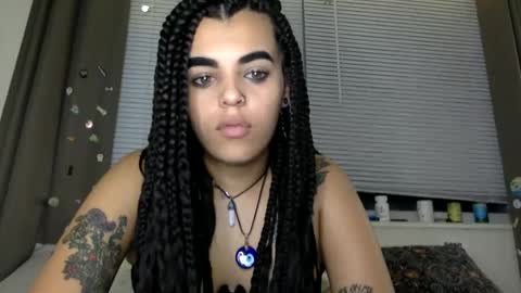 seekinglust_ online show from 10.08.25
