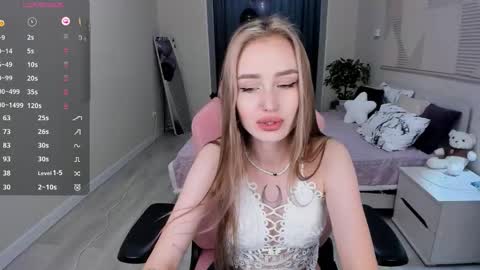 Lucia Lucy online show from 03.11.26