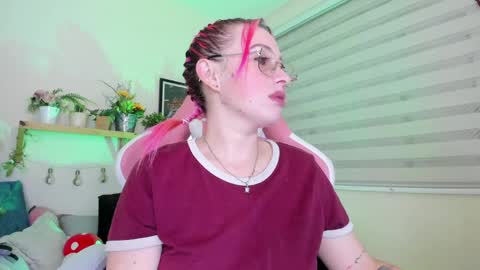 Yeyis  online show from 04.08.26