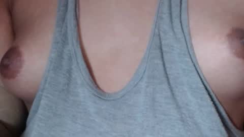 Snapshot of selda_ chatting on 02.20.25 Selda online show from 02.20.25