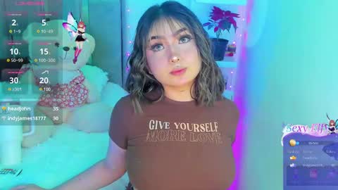 Snapshot of sele_star chatting on 01.12.25 Selena online show from 01.12.25