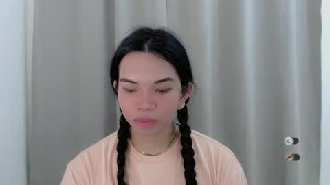 Selena online show from 12.22.24