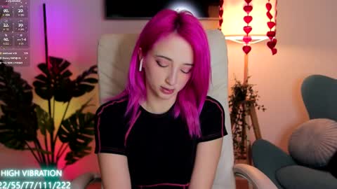 Snapshot of selena_lily chatting on 02.24.25 Selena Lily online show from 02.24.25