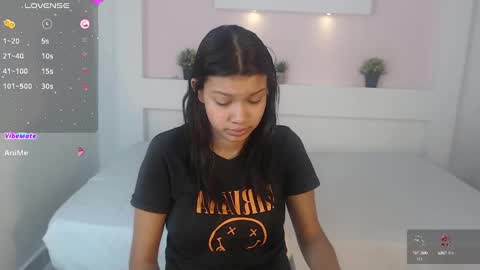 Snapshot of selenafox6 chatting on 02.10.25 selenafox6 online show from 02.10.25