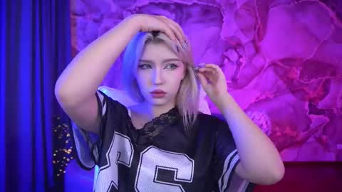 Snapshot of selenairis chatting on 10.17.25 selenairis online show from 10.17.25