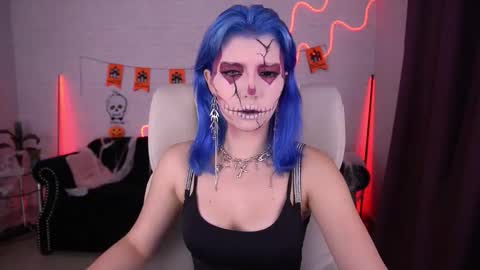 Snapshot of selenairis chatting on 10.30.25 selenairis online show from 10.30.25