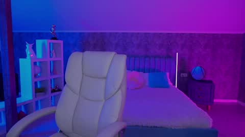 selenairis online show from 05.21.26