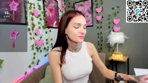 Selena online show from 09.26.25